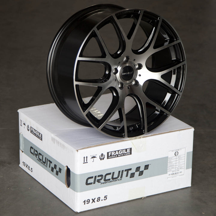 Circuit CP31 Gloss Black/Machined