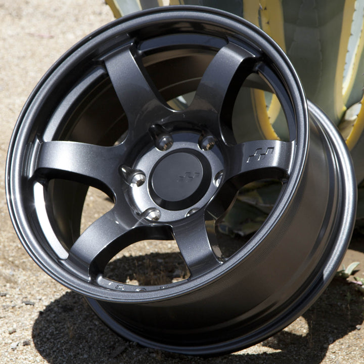 Circuit Steller Gloss Gunmetal