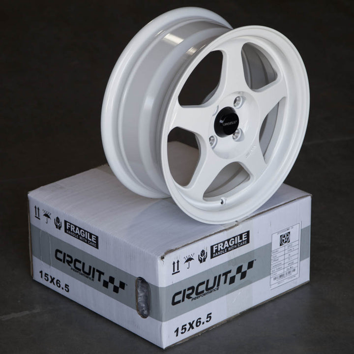 Circuit CP22 Gloss White