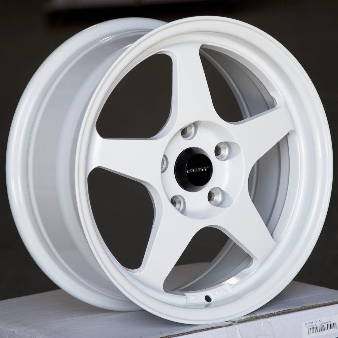 Circuit CP22 Gloss White