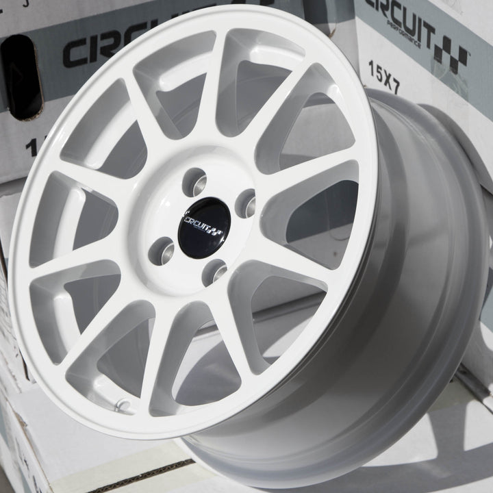 Circuit CP23 Gloss White