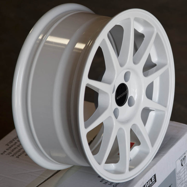 Circuit CP23 Gloss White