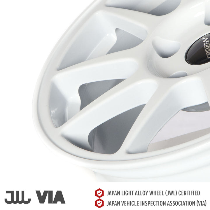 Circuit CP23 Gloss White