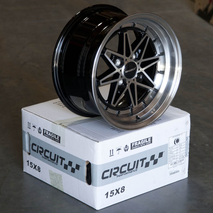 Circuit CP24 Gloss Black/Machined
