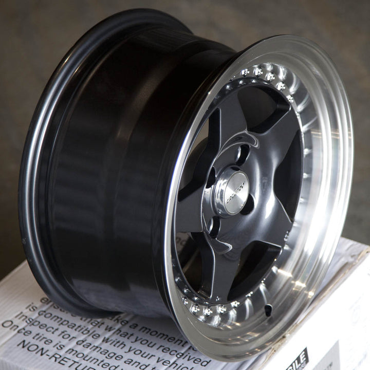 Circuit CP26 Gloss Gunmetal