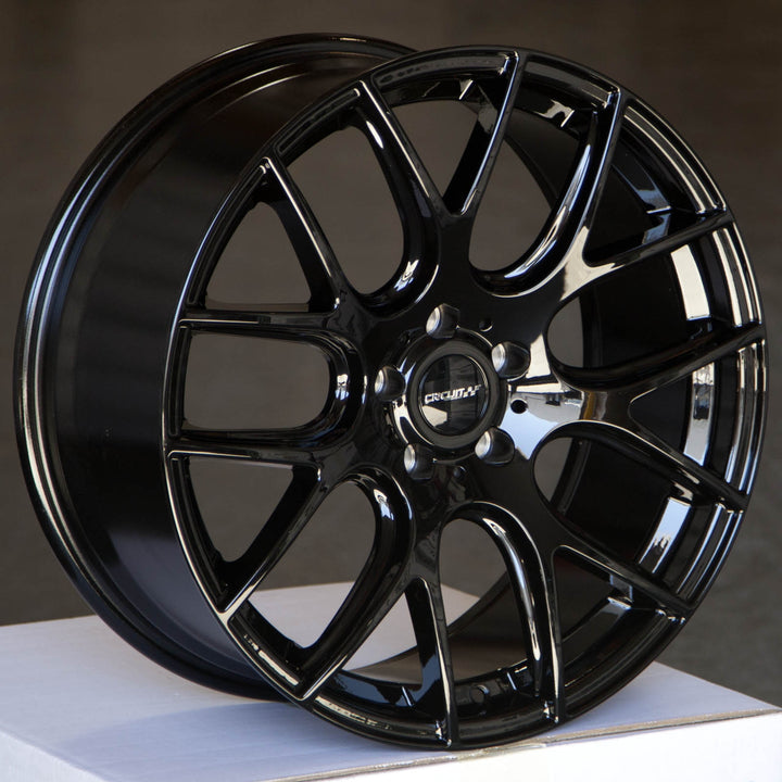 Circuit CP31 Full Gloss Black