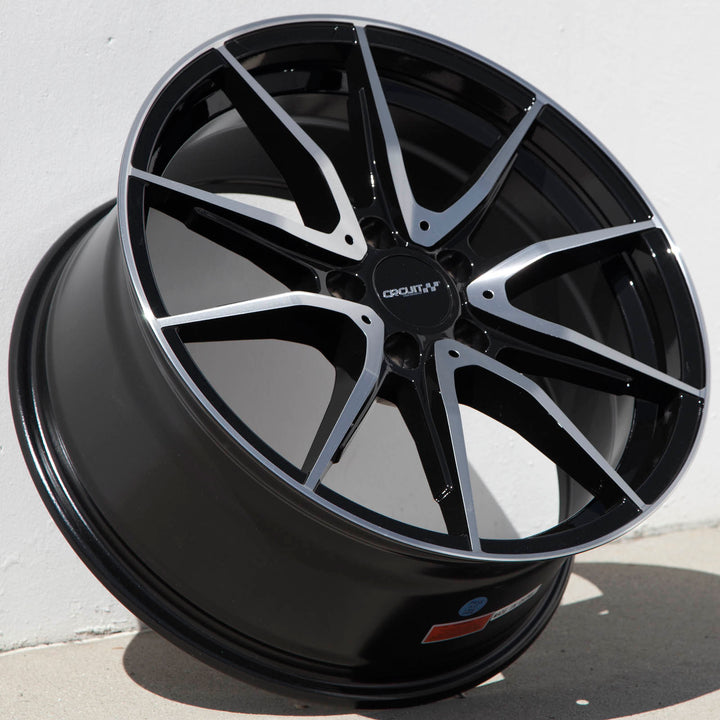 Circuit CP35 Gloss Black/Machined