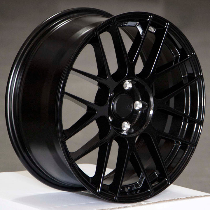 Circuit CSF11 Gloss Black