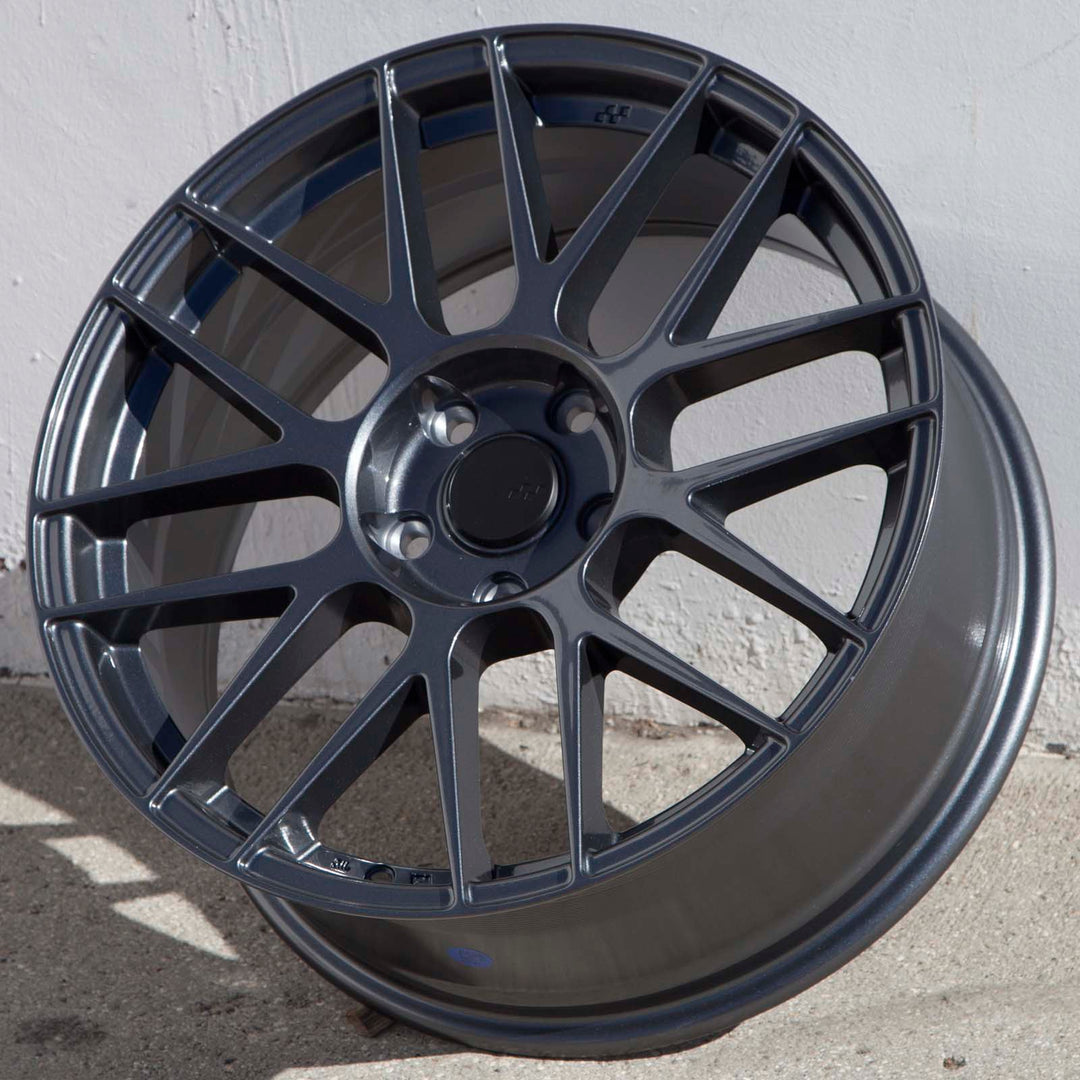 Circuit CSF11 Gloss Gunmetal