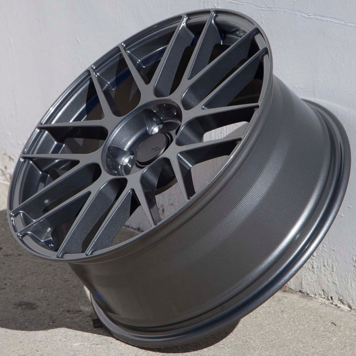 Circuit CSF11 Gloss Gunmetal