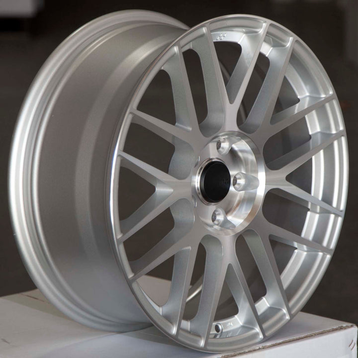 Circuit CSF11 Gloss Silver/Machined