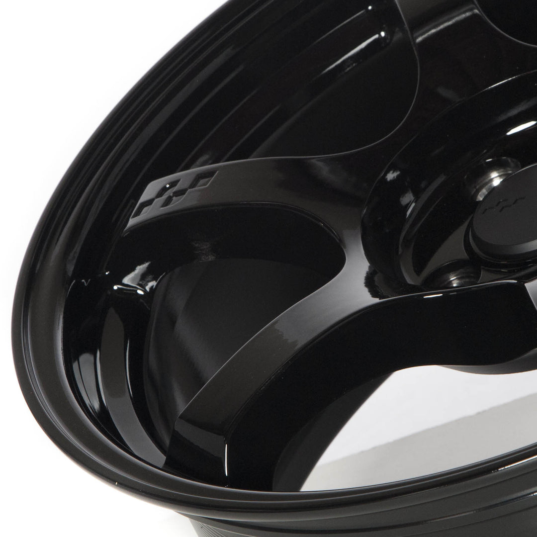 Circuit CSF1 Gloss Black