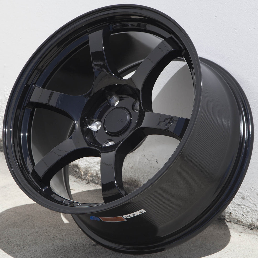 Circuit CSF1 Gloss Black
