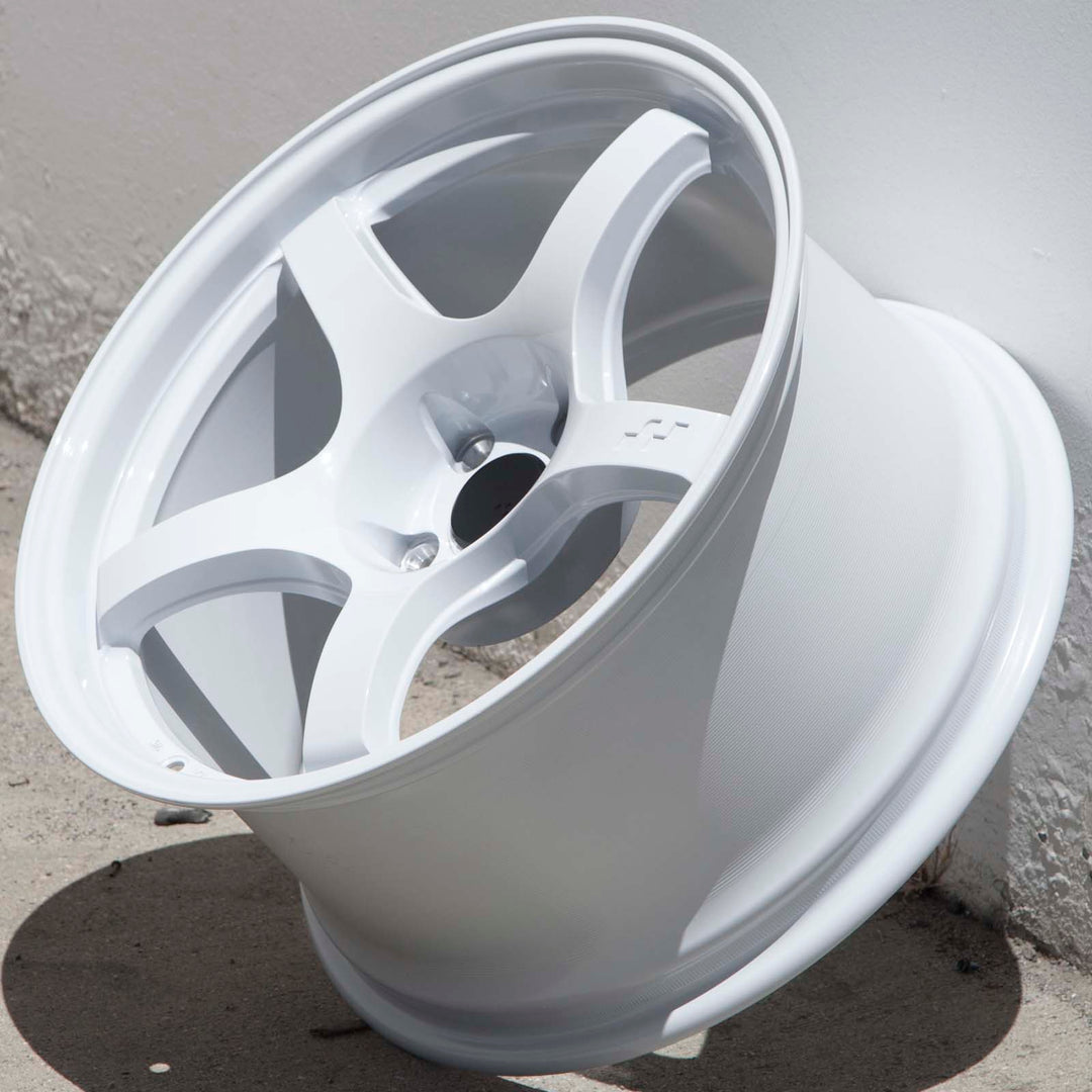 Circuit CSF5 Gloss White
