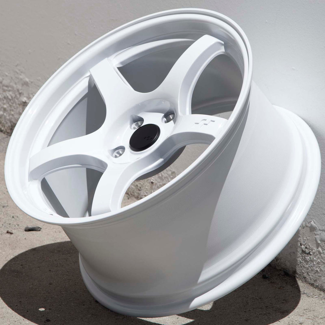 Circuit CSF5 Gloss White