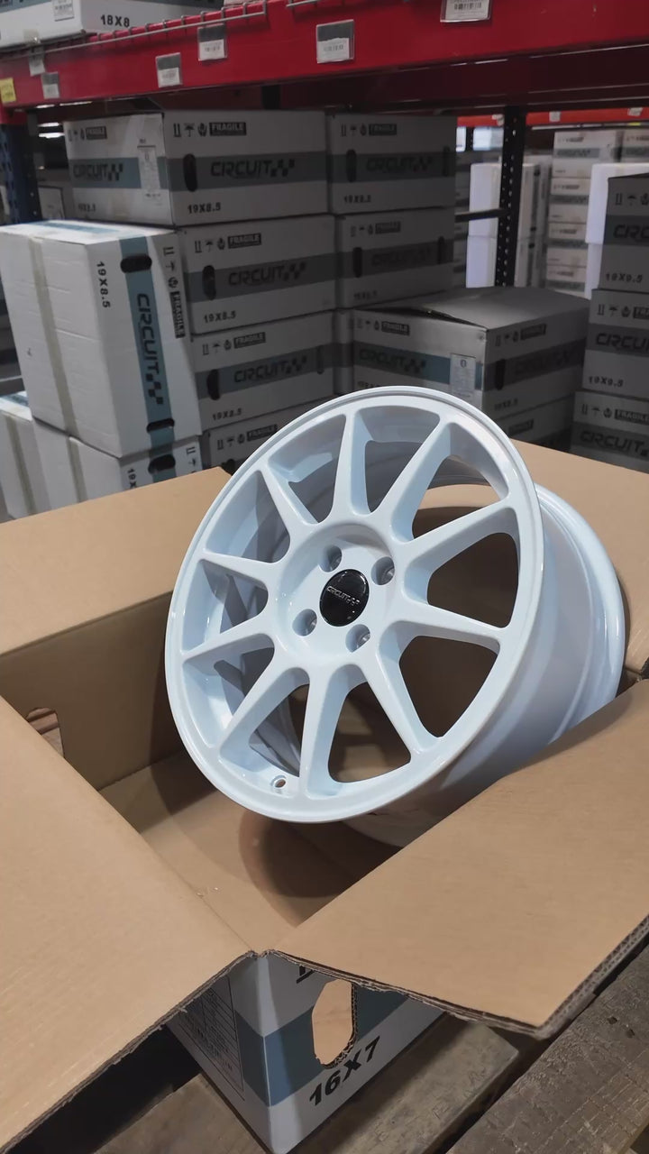 Circuit CP23 Gloss White