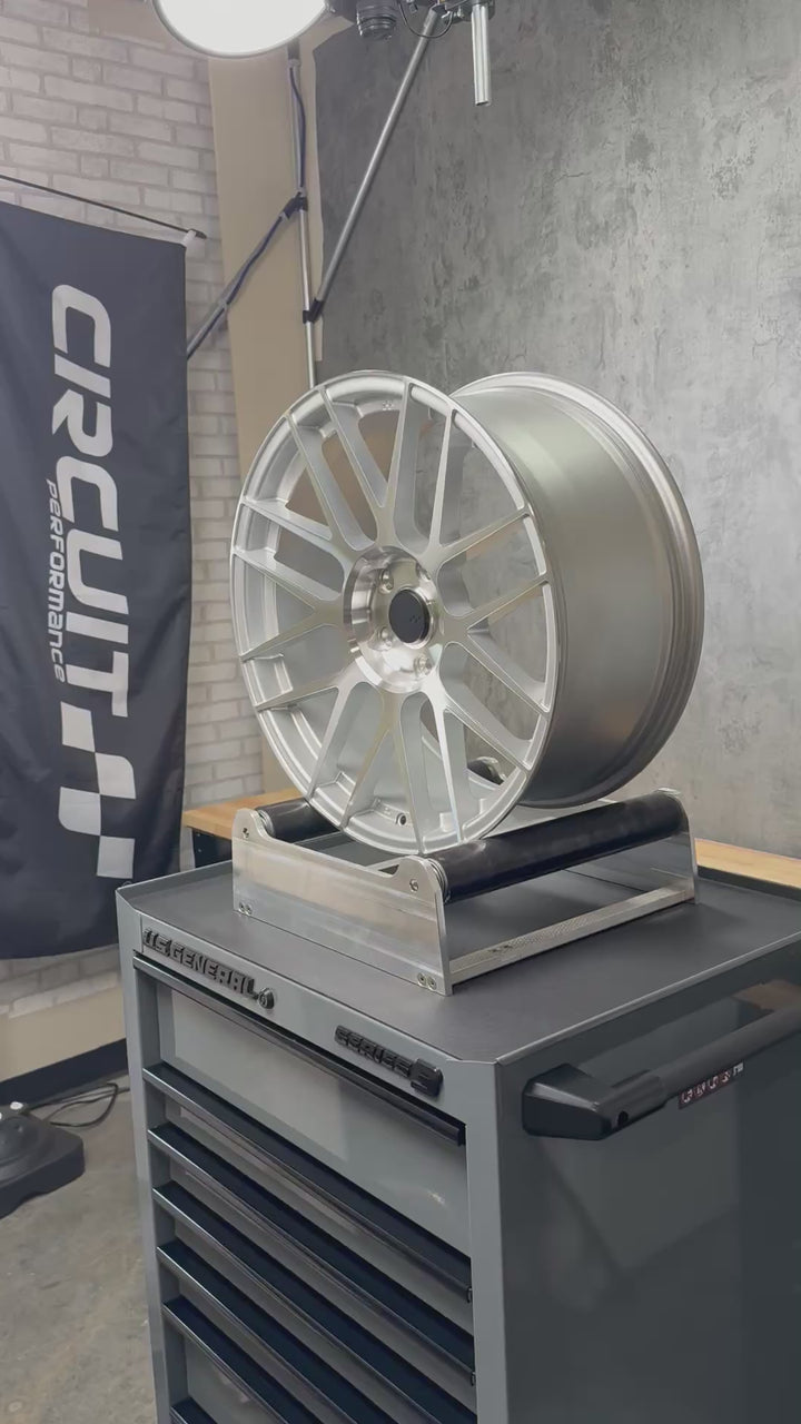 Circuit CSF11 Gloss Silver/Machined
